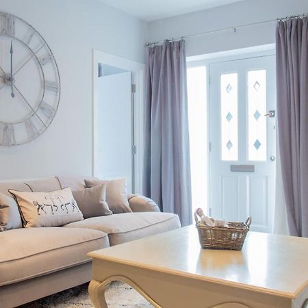 Modern Apartment With Free Parking And Wifi Stratford-upon-Avon Extérieur photo