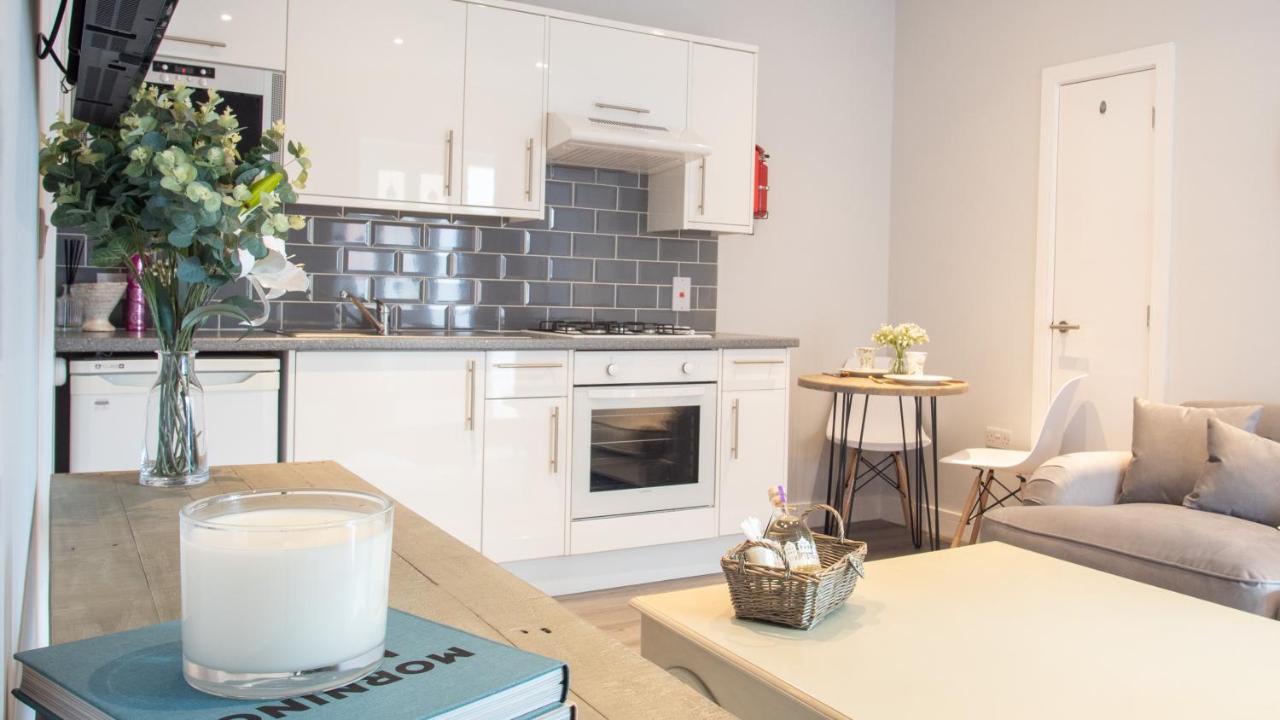 Modern Apartment With Free Parking And Wifi Stratford-upon-Avon Extérieur photo