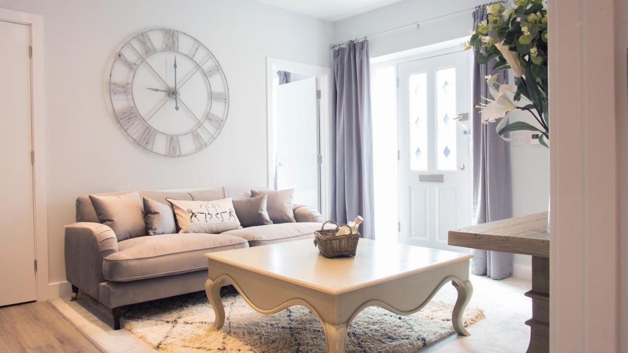 Modern Apartment With Free Parking And Wifi Stratford-upon-Avon Extérieur photo